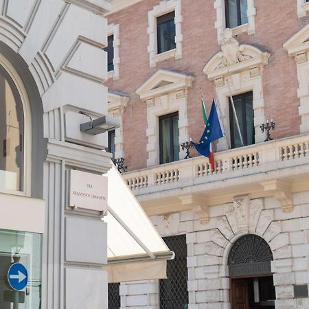 Relais Palazzo Olimpia - Corso Vittorio Emanuele Apartment Salerno Exterior photo
