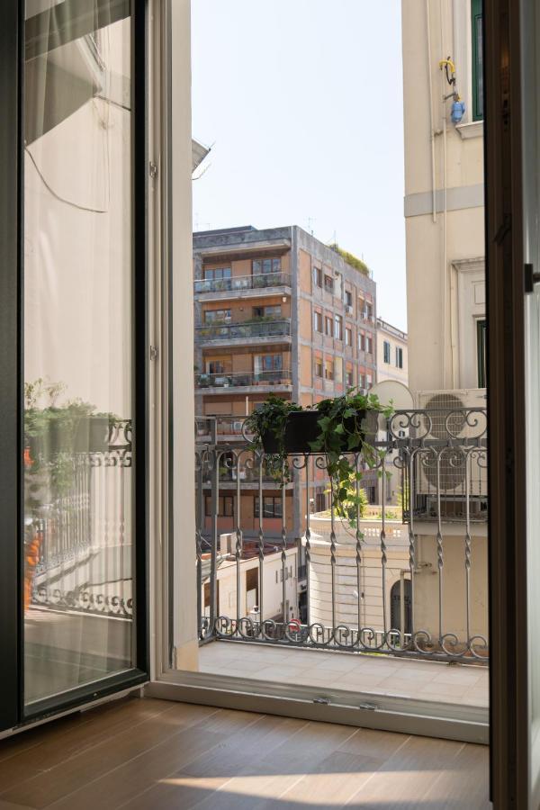 Relais Palazzo Olimpia - Corso Vittorio Emanuele Apartment Salerno Exterior photo